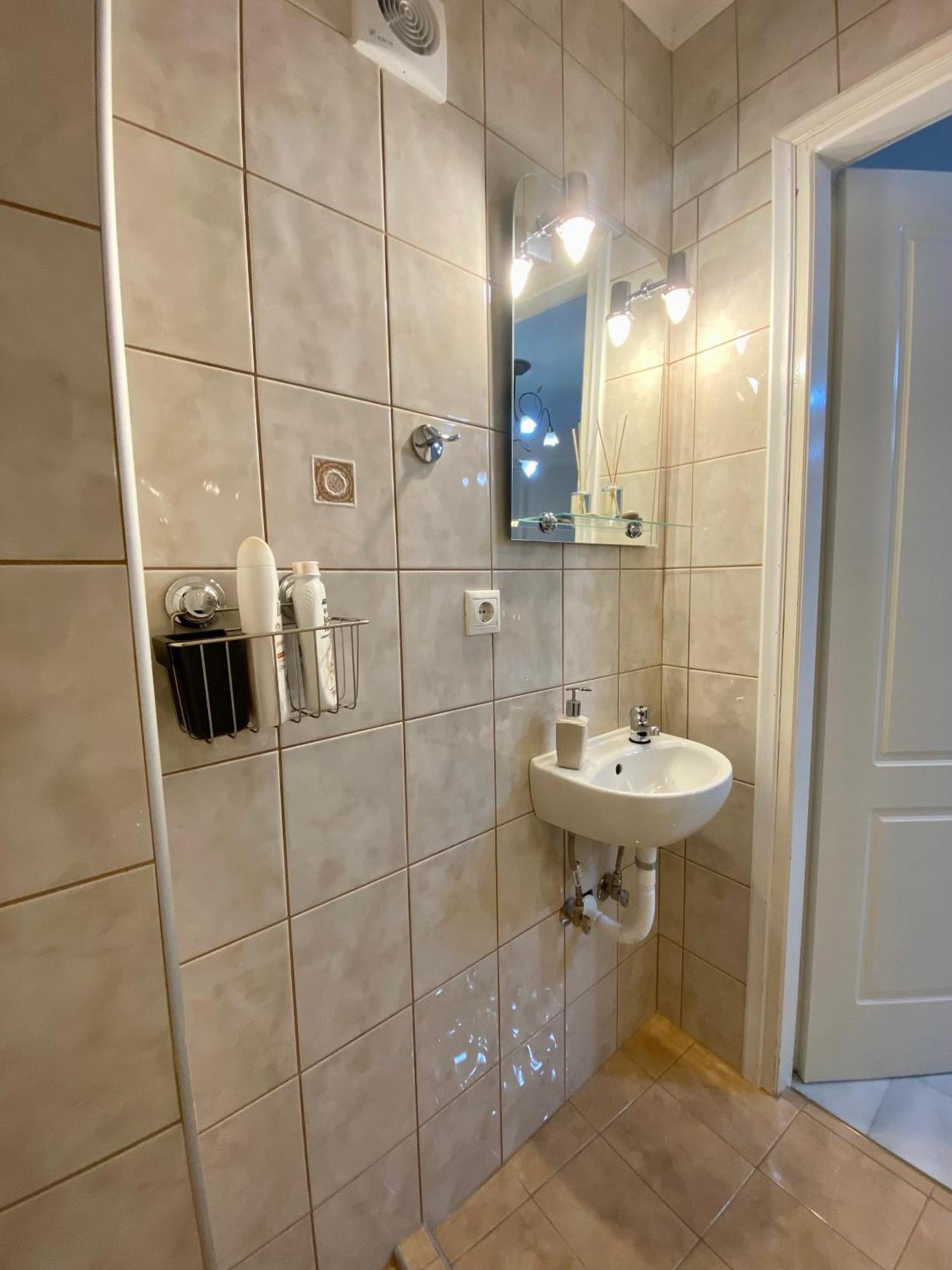 Nikos Apartment Spáta Dış mekan fotoğraf