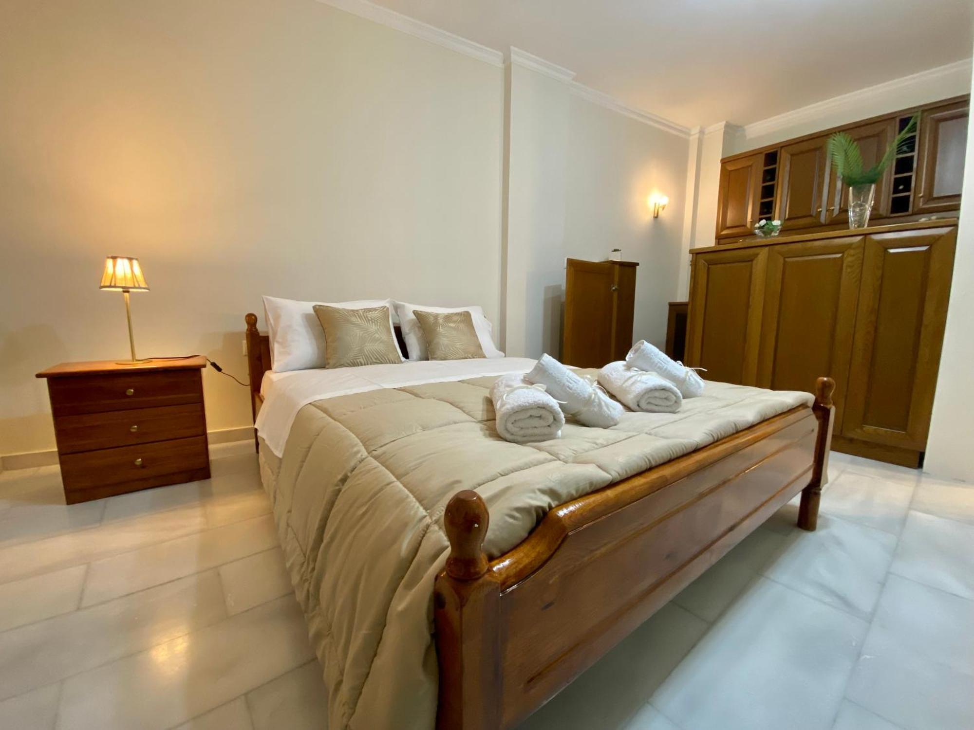 Nikos Apartment Spáta Dış mekan fotoğraf